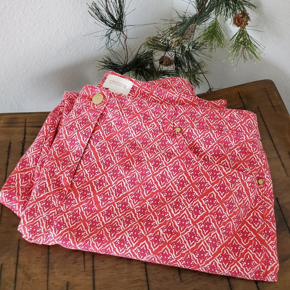 Chico’s Red White Geometric Crop Pants 4th of July Americana Summer Capri